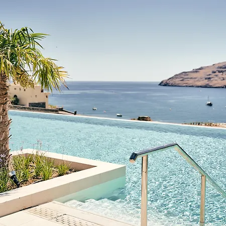 Hotell Grand And 5*